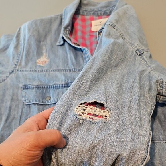 American Eagle Outfitters Distressed Medium Blue Jean Jacket - Picture 8 of 10